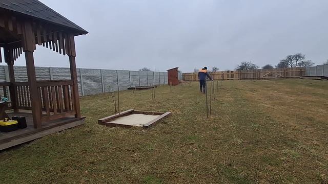 Пришла весна. Выполняю работы в саду. смотреть онлайн