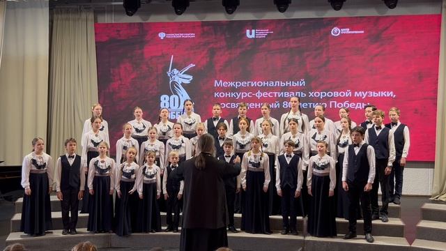 Нам нужна одна Победа. Слова и музыка Б. Окуджавы. смотреть онлайн