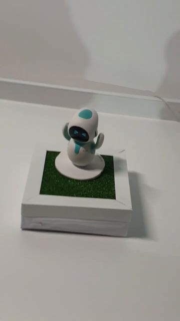 Эмоциональный робот "Эйлик".Выставка "Мир будущего".Иваново.ТЦ Ясень.Emotional robot "Eilik" смотреть онлайн