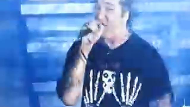 Король и Шут - В париж,домой! ТВ ВЕРСИЯ! Андрей Свищёв на DVD Короля и Шута смотреть онлайн