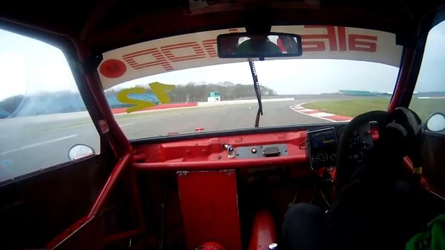 Alfa Romeo 33 Race 1 Silverstone international 2015 Chris Snowdon смотреть онлайн