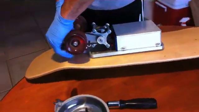 Universal Electric Skateboard Truck - UCF Engineering Senior Design 2010. смотреть онлайн