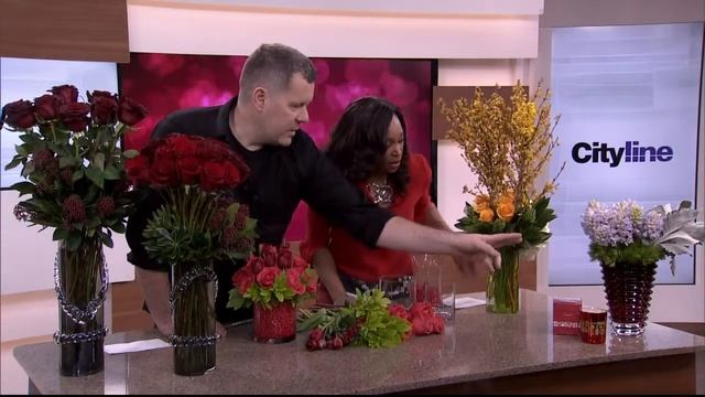 Not-so-basic flowers to give on Valentine's Day смотреть онлайн