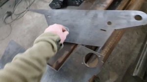 Подготовка к сварочным работам мини погрузчика