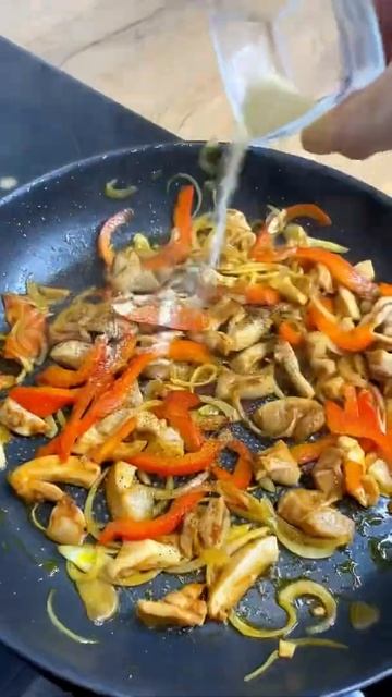 Да!!! Эту мексиканскую кесадилью, я приготовил за 30 минут 👌 смотреть онлайн