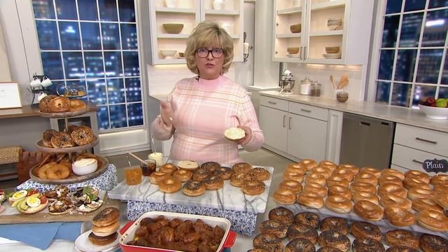 Just Bagels NYC Kettle Boiled (36) 1.8-oz Mini Bagel Sampler on QVC смотреть онлайн