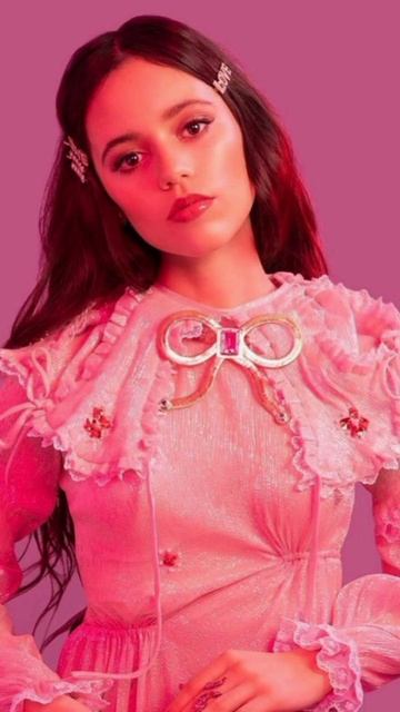Jenna Ortega. Romantic images. Дженна Ортега. Романтические образы 🖤 #jennaortega #wednesday смотреть онлайн