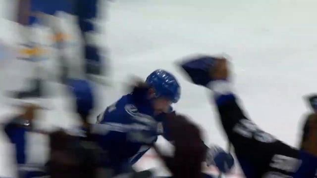 Lightning's Nikita Kucherov Shows Off Slick Hands Before Beating Sabres' James Reimer