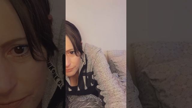 Finally sitting down lol смотреть онлайн