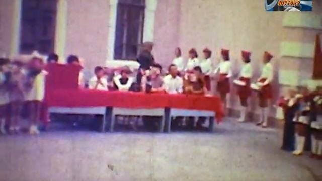 1982 ПЕРВЫЙ РАЗ В ПЕРВЫЙ КЛАСС Школа 36 смотреть онлайн