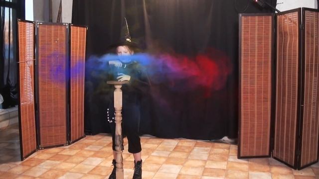 У Зака Кинга учатся даже ведьмы. смотреть онлайн