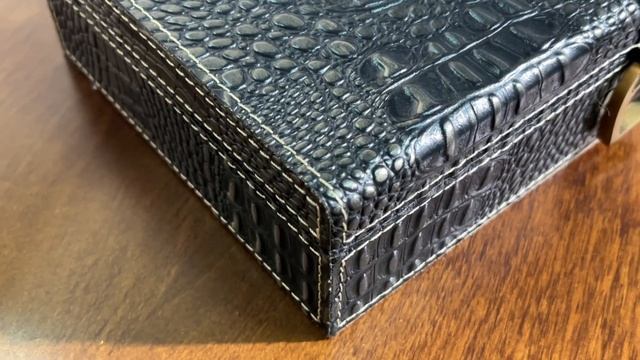 Кожаная шкатулка Тайны Коко смотреть онлайн