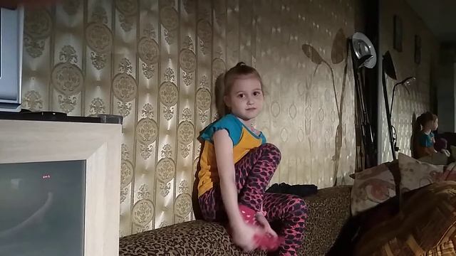 Спектакль окончен(Полина Гагарина ) - София (cover). смотреть онлайн