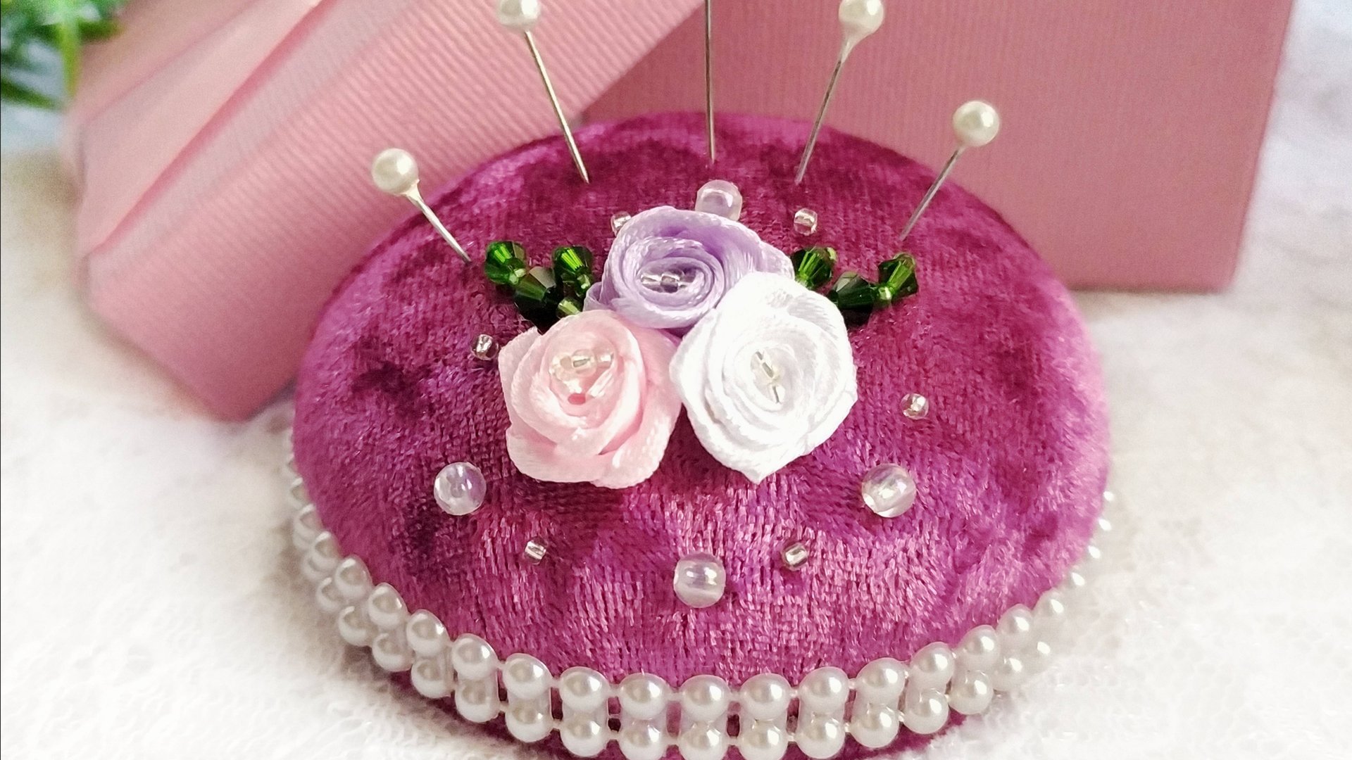 Как сделать бархатную игольницу. Сшейте свою уникальную подушечку для игл. смотреть онлайн