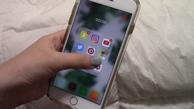 What's on my iPhone | geminimaddie смотреть онлайн