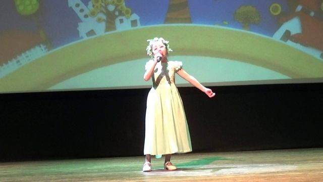 Вокальный ансамбль "Лучики", "Самая счастливая" исп. Стефанова Ульяна смотреть онлайн