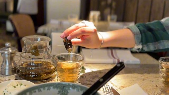 Идём обедать в ресторан Claude Monet (Bistro Grace) из сериала кухня.