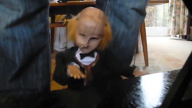 Puppet Playing Piano смотреть онлайн