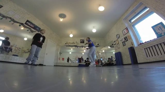 Bboy Bronya vs Bboy I'm Jump | Personality Top Rock Battle 5.01.16 смотреть онлайн
