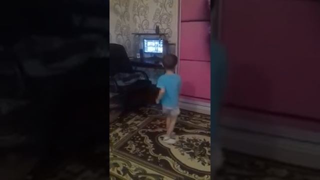 Мой братик папито музыка смотреть онлайн