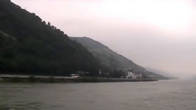 По Рейну в предгрозовую погоду.wmv смотреть онлайн