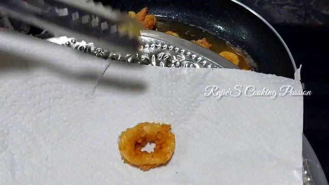 Deep Fried Crispy Squid with Garlic and Instant Salted Egg | Sotong Goreng Dengan Telur Masin смотреть онлайн