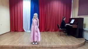 Денисова Павла
Ж.Векерлен "Песня бабочки",
Польская  песня "Сапожки"