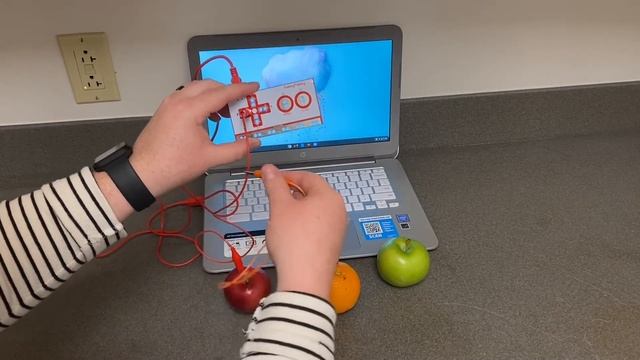 Makey Makey Whack A Mole смотреть онлайн