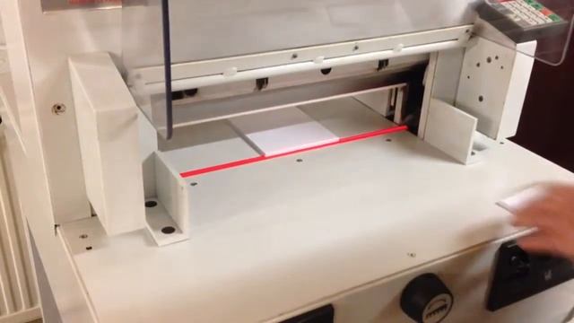 2013 Pre-Used IDEAL / EBA 4850-95EP programmable Guillotine With 99-Program Keypad. Little Usage смотреть онлайн