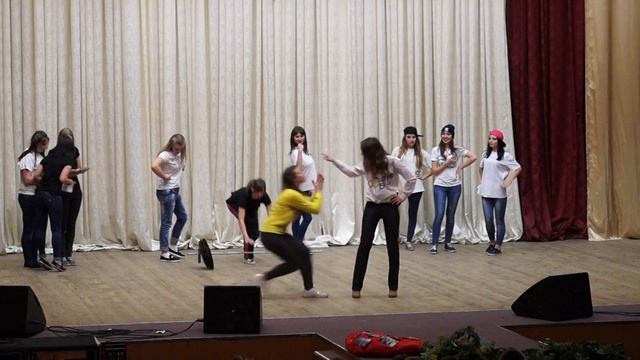 Лето. Дети. Я ФНиМО смотреть онлайн