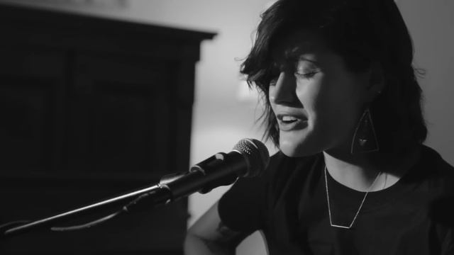 MADELINE JUNO - OHNE KLEIDER (ACOUSTIC VERSION) смотреть онлайн