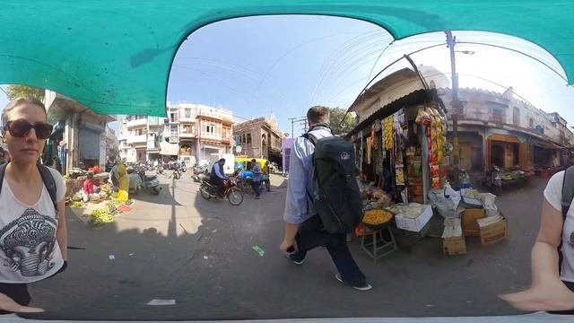 Walking the back streets of Jodhpur - the Blue City - in 360 VR смотреть онлайн