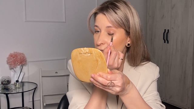 Макияжная болталка. Делаю простой мейк бюджетными продуктами, показываю наши кисти в деле! смотреть онлайн