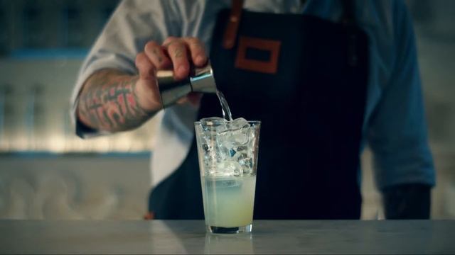 THE PEAR DROP DRINK RECIPE - HOW TO MIX смотреть онлайн