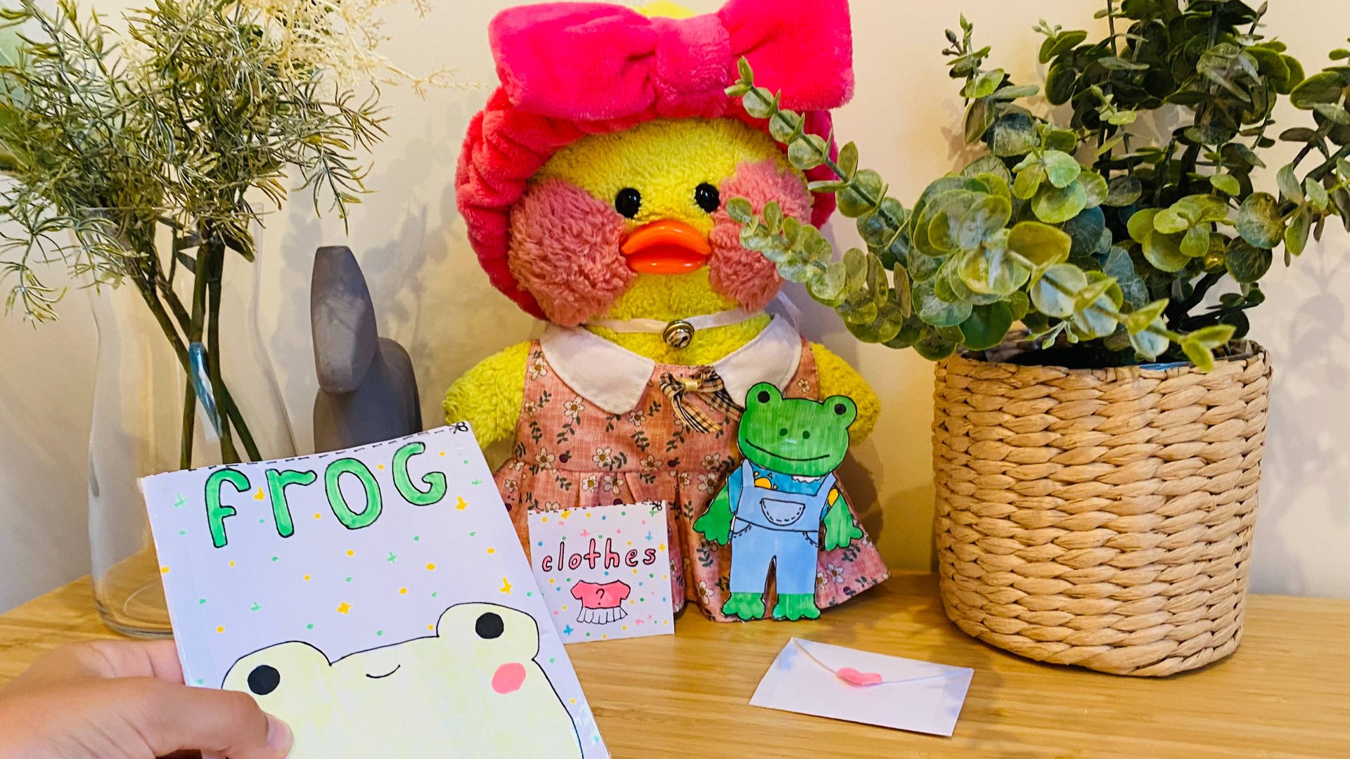 ВЛОГ С МИЛКОЙ! НОВЫЙ БУМАЖНЫЙ СЮРПРИЗ! смотреть онлайн