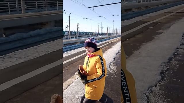 Ласточка едет в Нижний Новгород смотреть онлайн