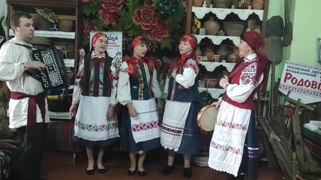 "Два городи обробила" Тріо: Войтюк Вікторія, Киричук Вікторія, Кондратюк Дар'я. смотреть онлайн