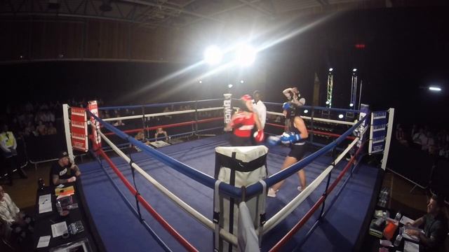 Ultra White Collar Boxing | Reading | Courtney O'Connell VS Lici Campbell смотреть онлайн