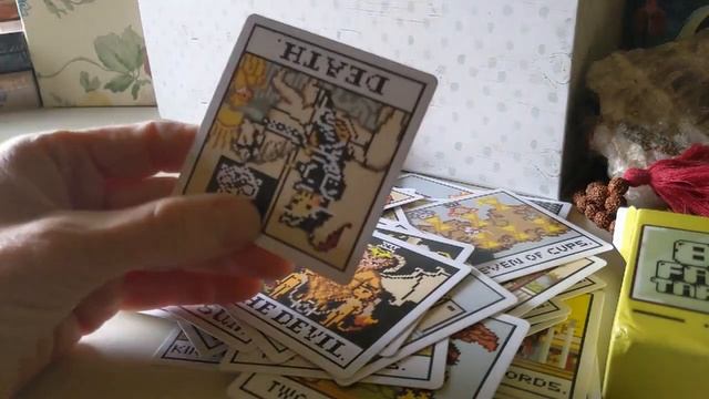 New Deck Unboxing! 😮 8-Bit Fantasy Tarot!👾Super cute deck💖🃏 смотреть онлайн