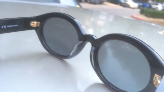 Closer look at the supreme France's sunglasses смотреть онлайн