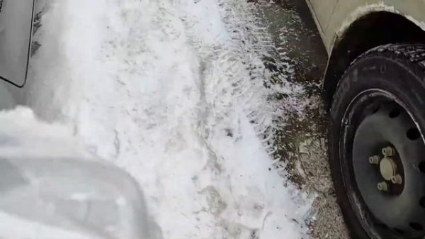 Что делать, если примёрзли колёса?