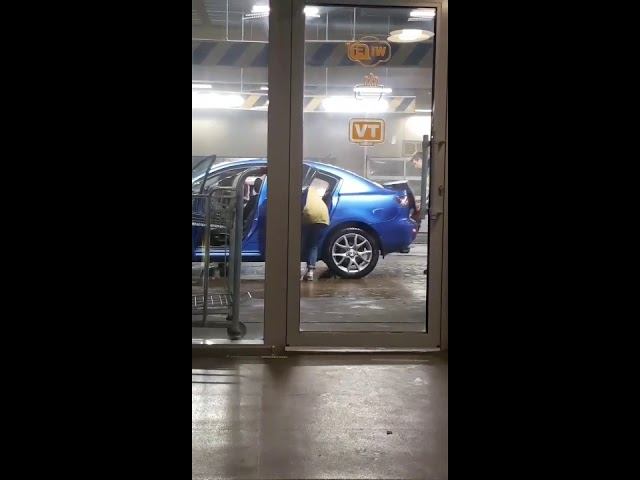 Автоматическая мойка город Киров на перекрестке Производственная Щорса смотреть онлайн