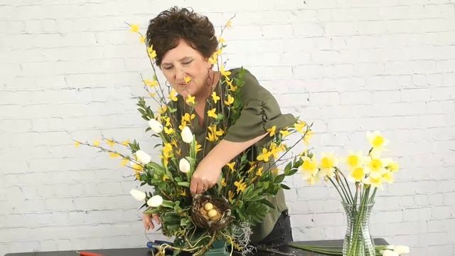 Spring Daffodil Arrangement - LIVE смотреть онлайн