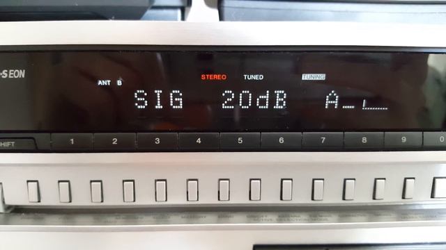 E Skip: EuropaFM 87.7 смотреть онлайн