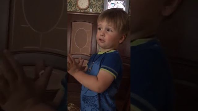 мой маленький братик (2 года было) сейчас ему 6 лет смотреть онлайн