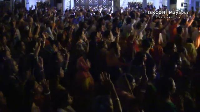 Mangal Arati Live Mayapur смотреть онлайн