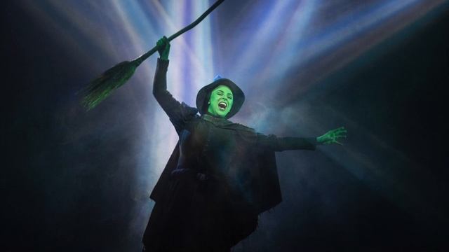 Defying Gravity - Olivia Valli - 30 March 2024 (Evening) [2NT] смотреть онлайн