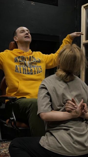 Никита Тарасов и Юлия Салмина / «Король умирает» / Shorts.Внутри смотреть онлайн