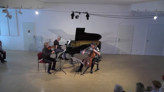 02 Konkrete Musik 17juni18 смотреть онлайн