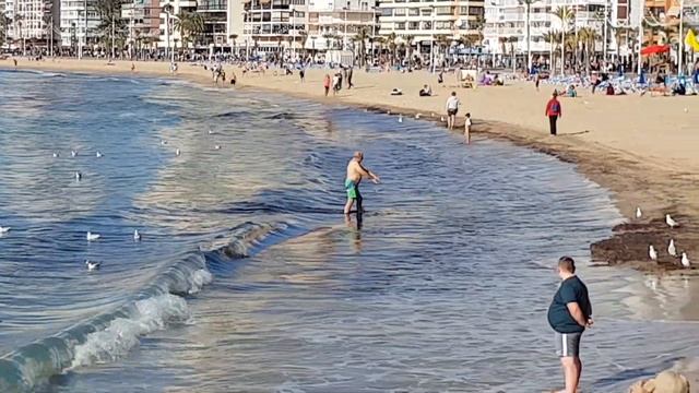 Levante Beach New Town Side смотреть онлайн